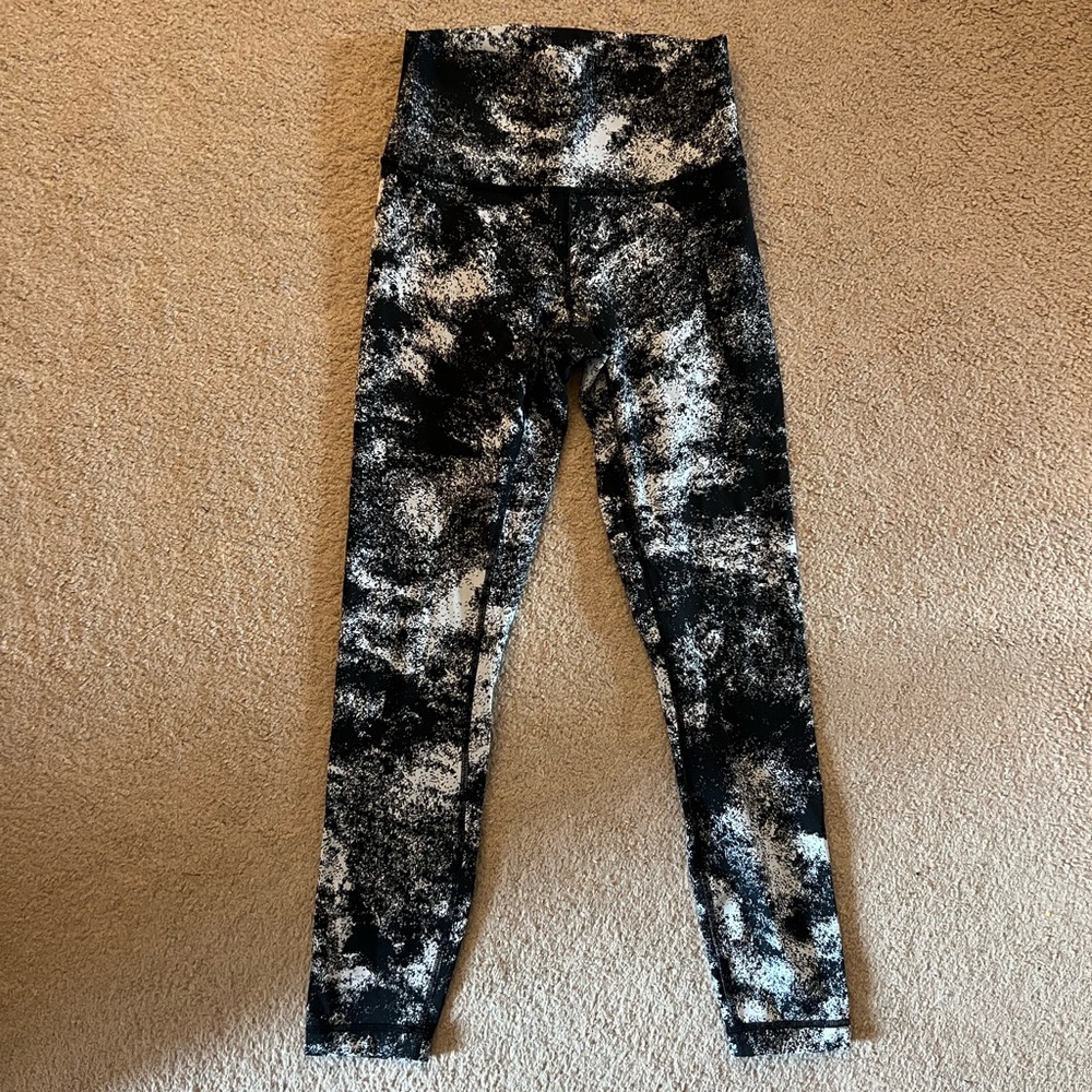 Lululemon wonder under size 6